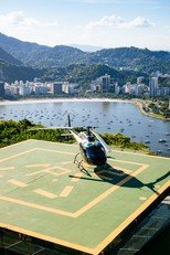Experiencing Luxury and Convenience: Luxury Hotels with Helicopter Service